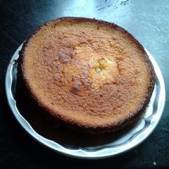A picture of Lemon cake.