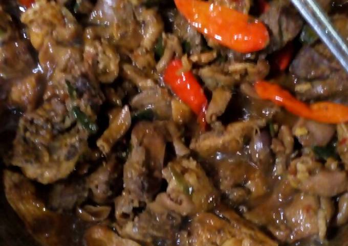 Semur rempelo ati usus ayam