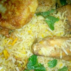 A picture of Chicken biryani.