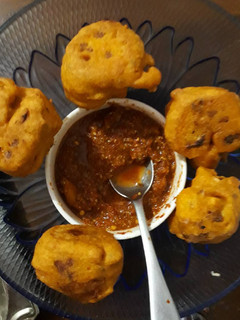 तीखा गोभी पकोडा (Teekha Gobhi Pakora recipe in hindi) रेसिपी मुख्य फोटो