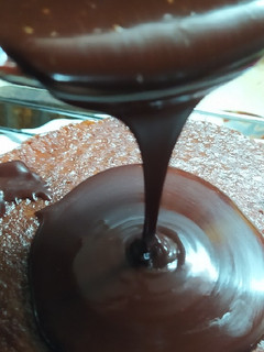 Una foto de Baño de Chocolate para Sacher, Muffins, Budínes, Tortas.