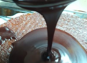 Una foto de Baño de Chocolate para  Sacher, Muffins, Budínes, Tortas.