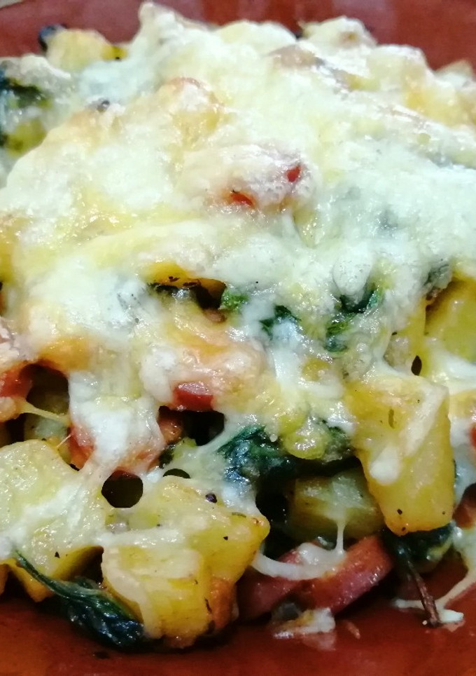Una foto de Revuelto gratinado de espinacas y patata