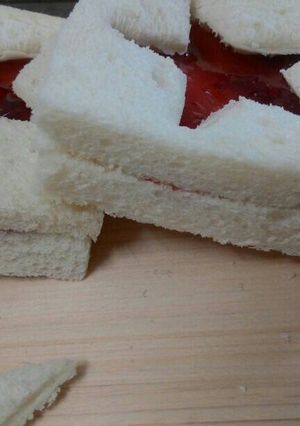 Hình của món Tạo hình cho sandwich mứt😁😍.