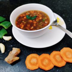 A picture of Hot & sour soup.