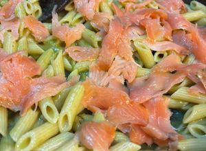 Foto di Maccheroni con Crema di Asparagi e Salmone Affumicato