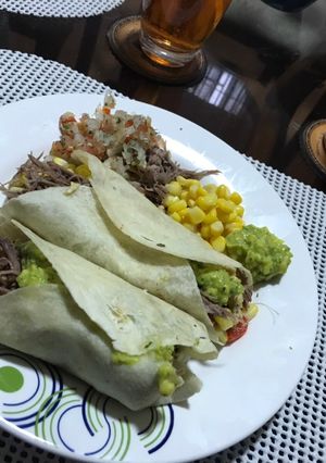 Una foto de Burritos mixtos 🌯