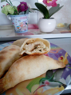 Una foto de Empanadas de pollo