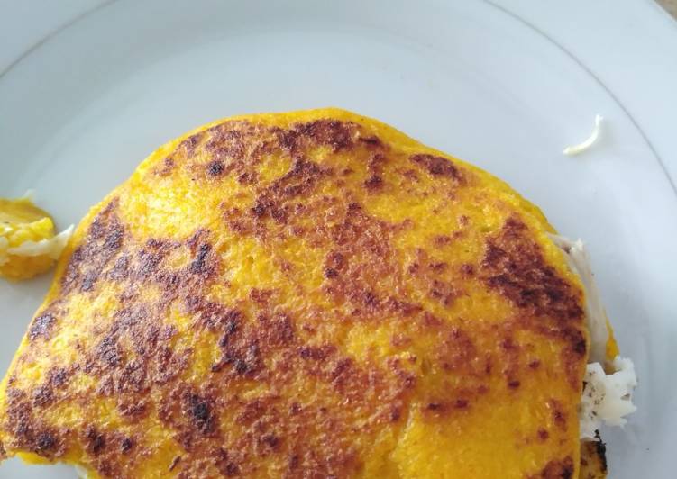 Simple Way to Make Ultimate Arepa de zapallo o auyama rellena de pollo y queso blanco