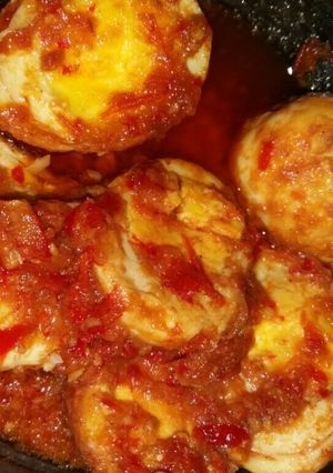 Foto resep Telor Belah Sambal Goreng / Balado