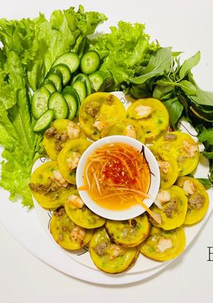 Hình của món Bánh khọt tôm thịt.
