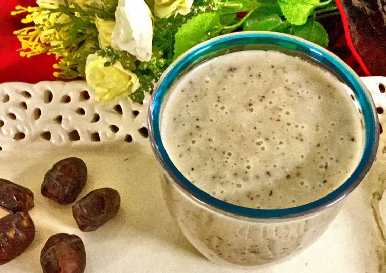 Steps to Make Banana &amp; dates shake in 16 Minutes at Home