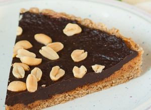 O poză a rețetei Tarta cu unt de arahide si ciocolata (de post/vegan).