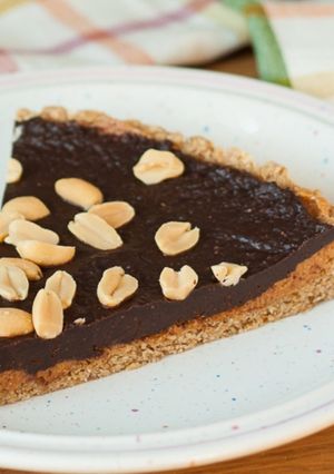O poză a rețetei Tarta cu unt de arahide si ciocolata (de post/vegan).