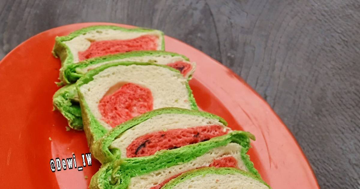 Resep Watermelon Bread🍉🍞 oleh Dewi IW Cookpad