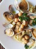 Fettuccine ceci e vongole