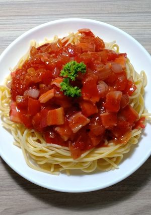 Hình của món Tomato Bacon Spaghetti.