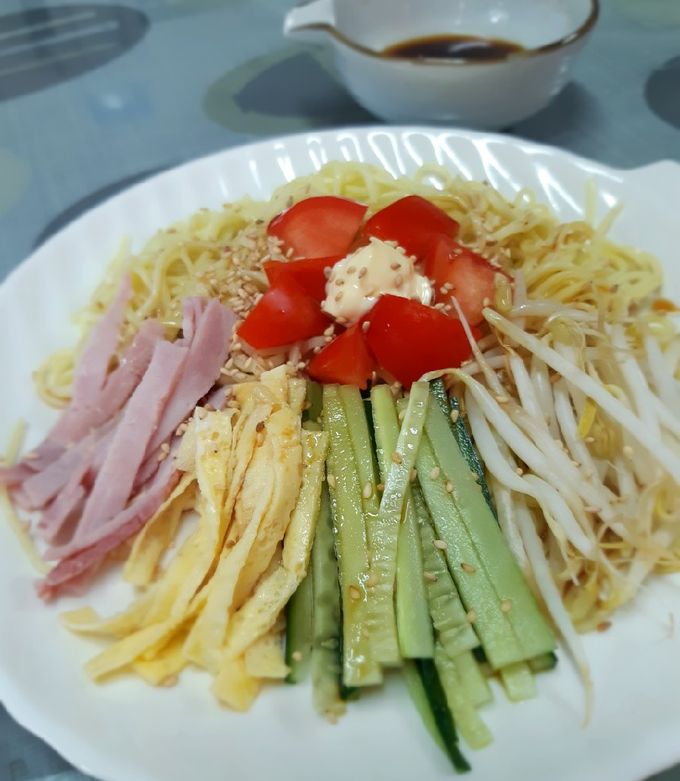 รูปของ บะหมี่เย็นสไตล์ญี่ปุ่น (Hiyashi Chuka)