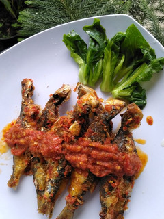 Foto resep Sambel ikan laut goreng