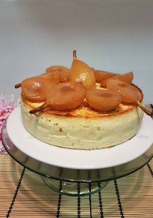 Una foto de Chifon de requesón con peras caramelizadas!!