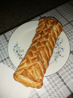 Una foto de Trenza de atún, cebolla y jamón dulce