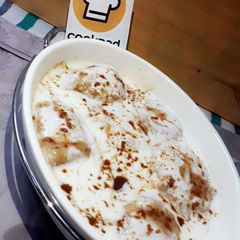 A picture of DAHI Barry with Imli ki chutney.