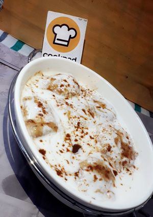 A picture of DAHI Barry with Imli ki chutney.