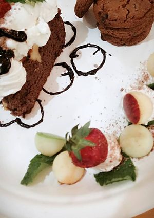 A picture of Walnut Brownie with Ice Cream.