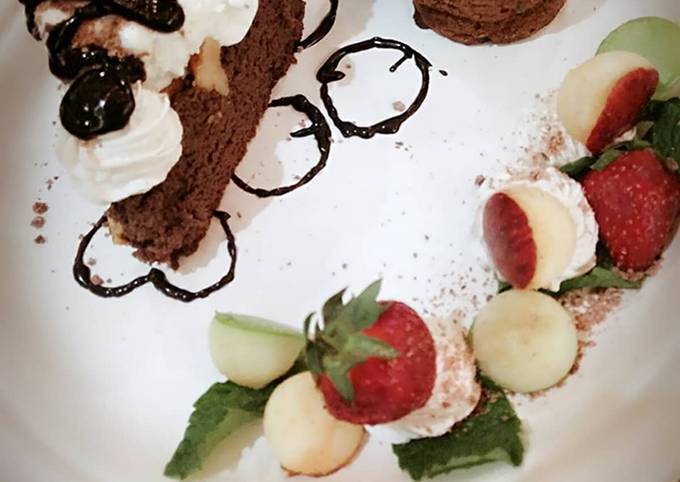 Walnut Brownie with Ice Cream