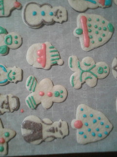 A picture of Icing for Christmas Cookies.
