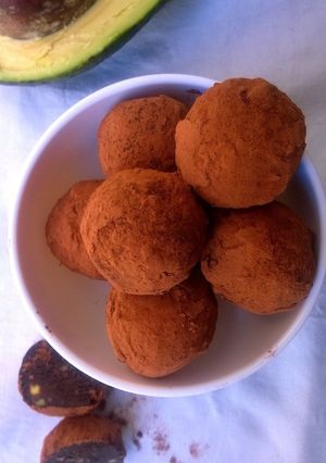 A picture of Chocolate Avocado Truffles.