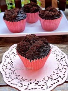 Foto resep Bolu Kukus Coklat (Simple, Eggless, and No mixer)