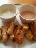 Dedos de pollo horneados con dips rosa y verde light