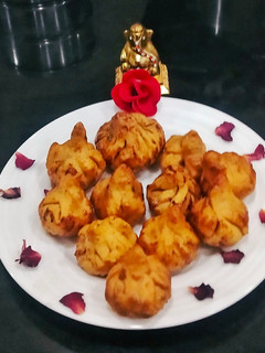 A picture of Fried Modak.
