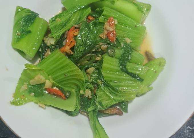 Resep Sawi Pahit Tumis Bawang Putih Oleh Yuni Yanti F Cookpad