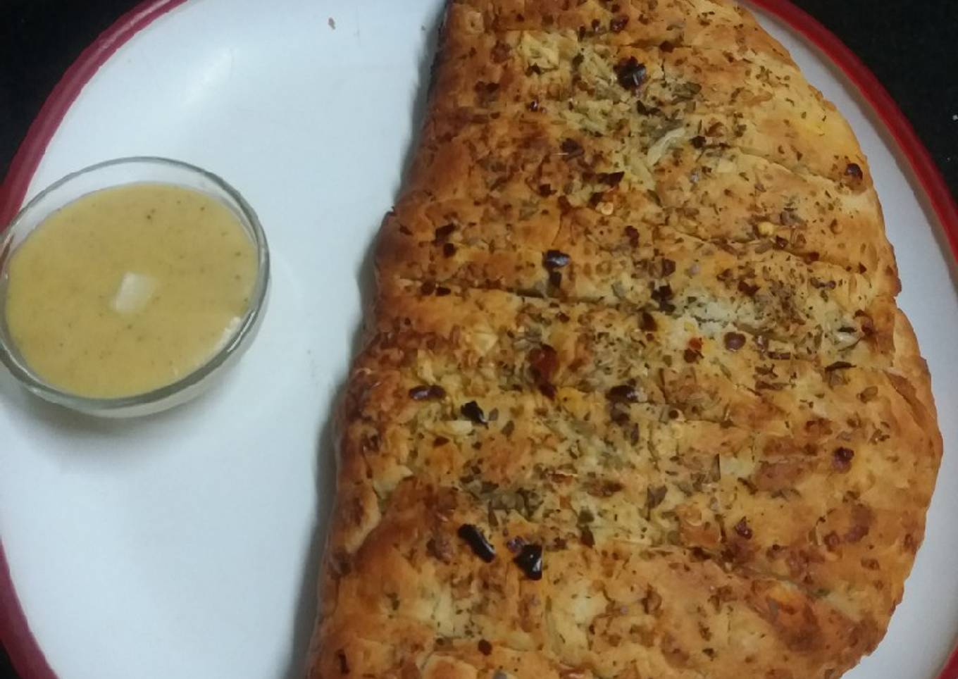 Garlic Bread with Cheese Dip