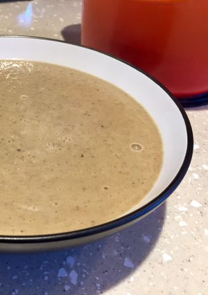 A picture of Turkey & Mushroom Soup.
