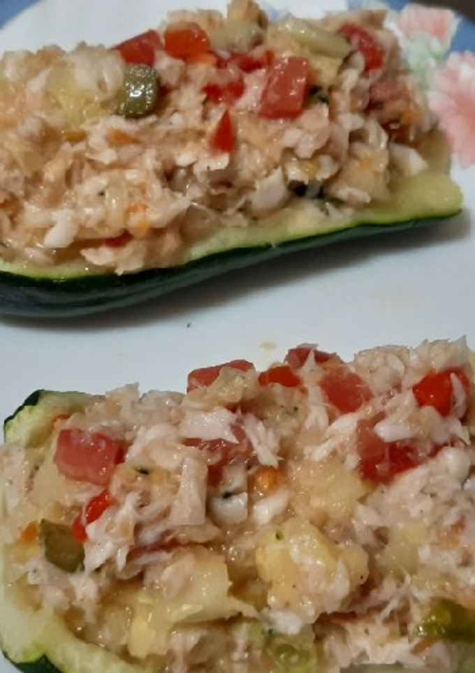 Una foto de Calabacín relleno de pescado (aprovechamiento)