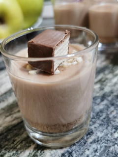 Una foto de Vasitos de ambrosías de chocolate!!!