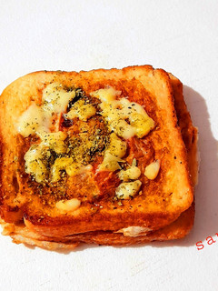 A picture of Cheese Egg Toast.