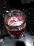 Easy pickled onions
