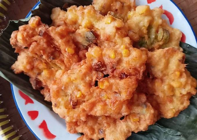 Resep Bakwan Jagung Garing Renyah Oleh Nays Kitchen Cookpad