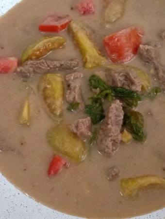 Langkah Mudah untuk Menyiapkan Resep Asem asem daging sapi Anti Ribet, Enak Banget