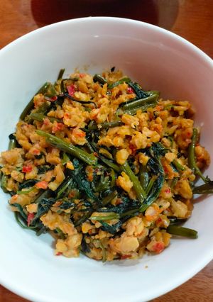 Foto resep Tumis Kangkung Sambal Tempe