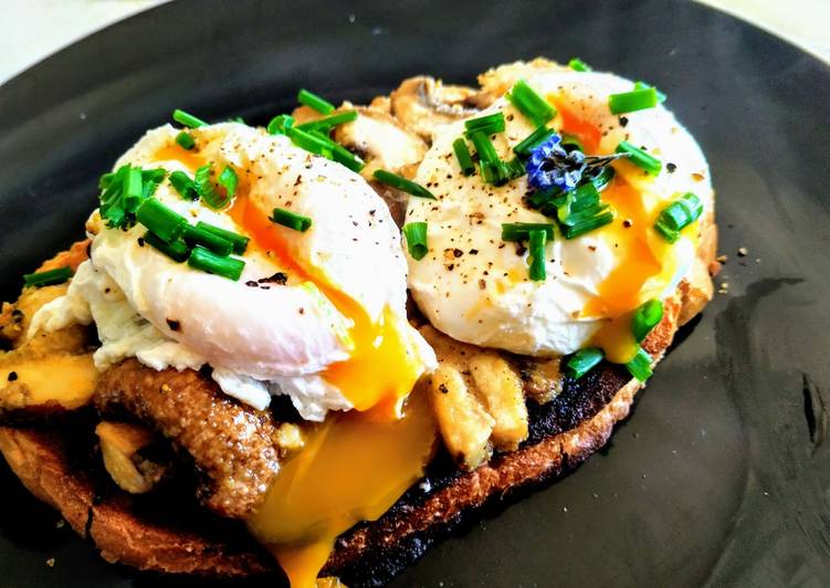 Recipe of Perfect Poached eggs & Garlic mushrooms on sourdough