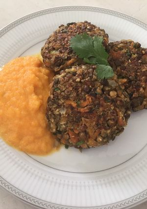 Una foto de Tortitas de lentejas 🍽