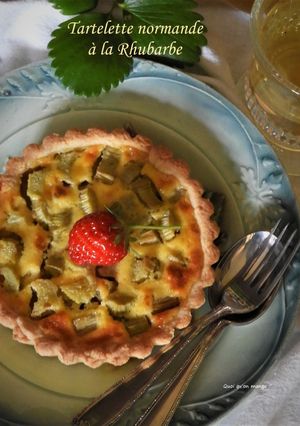 Une photo de Tartelette normande à la rhubarbe