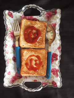 बटर टोस्ट (butter toast recipe in Hindi) रेसिपी मुख्य फोटो