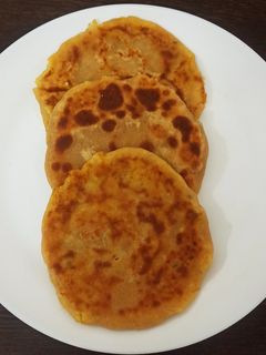 खिचड़ी के पराठे (Khichdi ke parathe recipe in Hindi) रेसिपी मुख्य फोटो