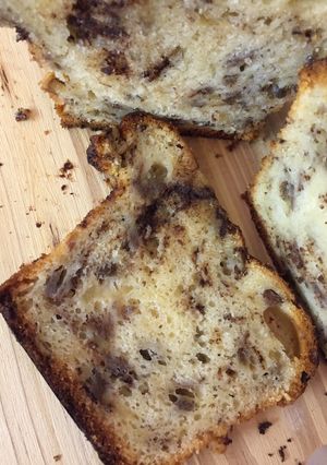 Une photo de Gâteau au yaourt à la banane et au chocolat